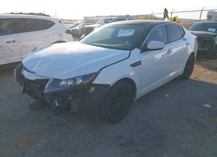 Photo 2 of 2013 Kia Optima LX (VIN 5XXGM4A79DG115741)