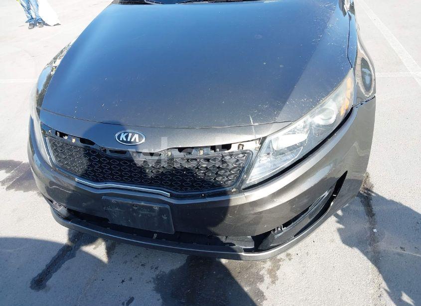 Photo 6 of 2013 Kia Optima LX (VIN 5XXGM4A79DG121930)