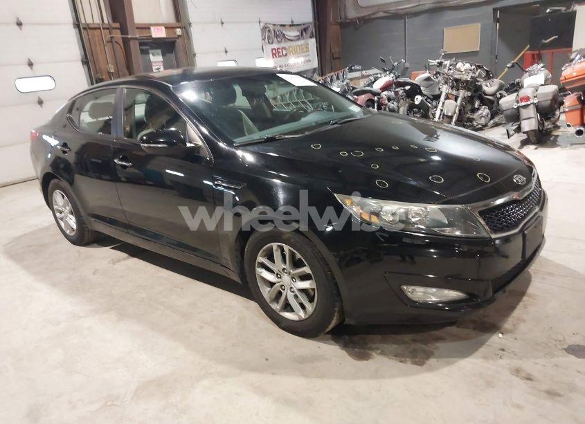 2013 Kia Optima LX (VIN 5XXGM4A79DG133110) main photo