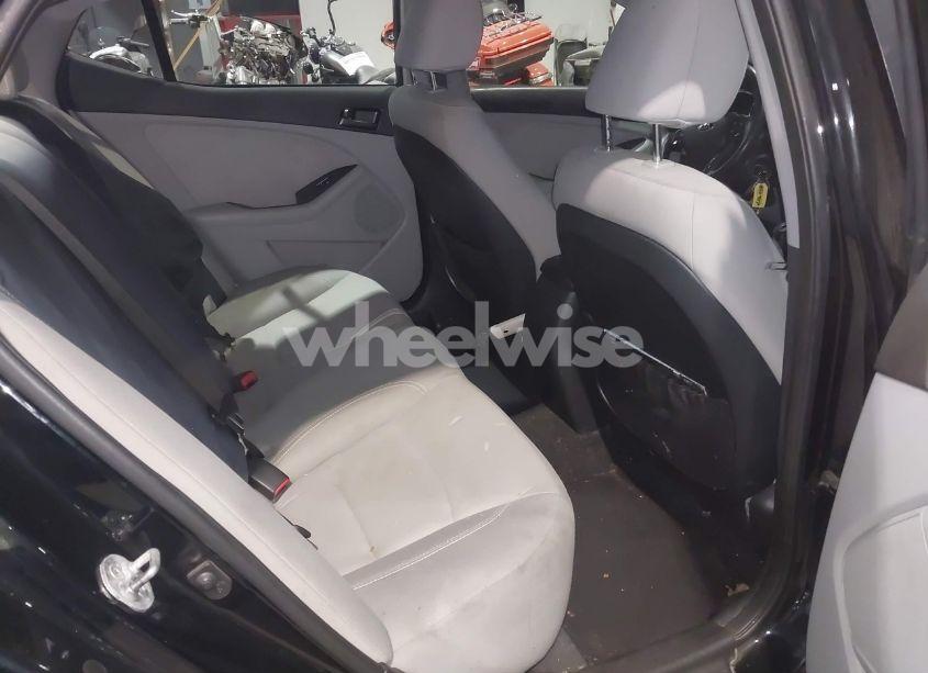 Photo 8 of 2013 Kia Optima LX (VIN 5XXGM4A79DG133110)