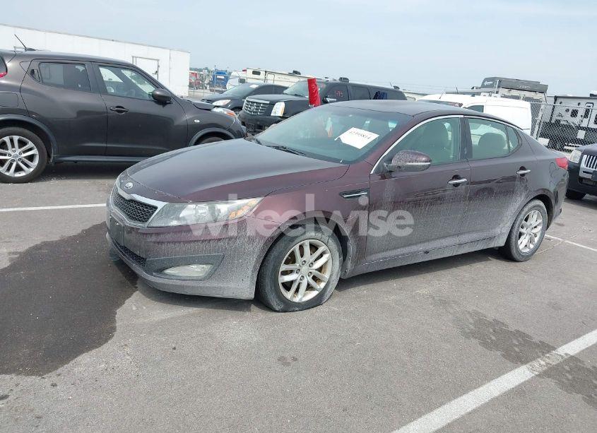 Photo 2 of 2013 Kia Optima LX (VIN 5XXGM4A79DG133270)