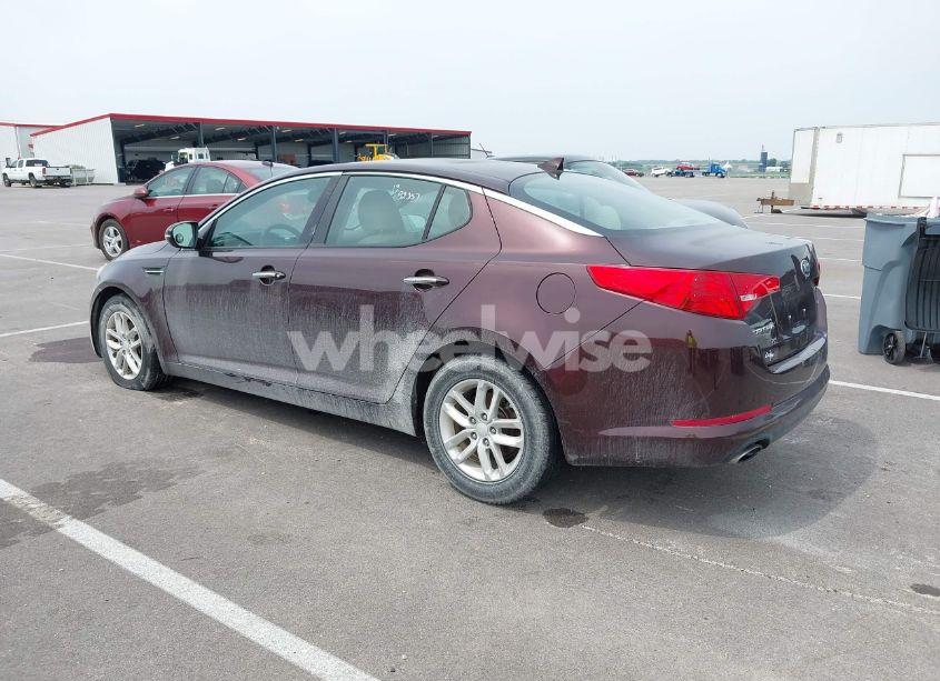 Photo 3 of 2013 Kia Optima LX (VIN 5XXGM4A79DG133270)