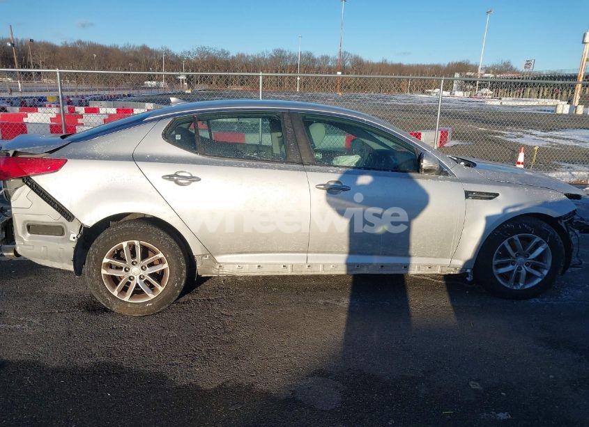 Photo 13 of 2013 Kia Optima LX (VIN 5XXGM4A79DG178936)