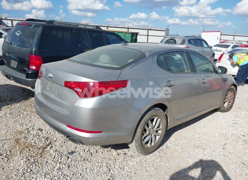 Photo 4 of 2013 Kia Optima LX (VIN 5XXGM4A79DG179150)