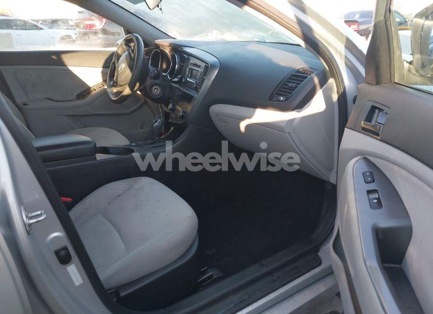 Photo 5 of 2013 Kia Optima LX (VIN 5XXGM4A79DG182632)