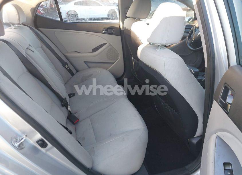 Photo 8 of 2013 Kia Optima LX (VIN 5XXGM4A79DG182632)