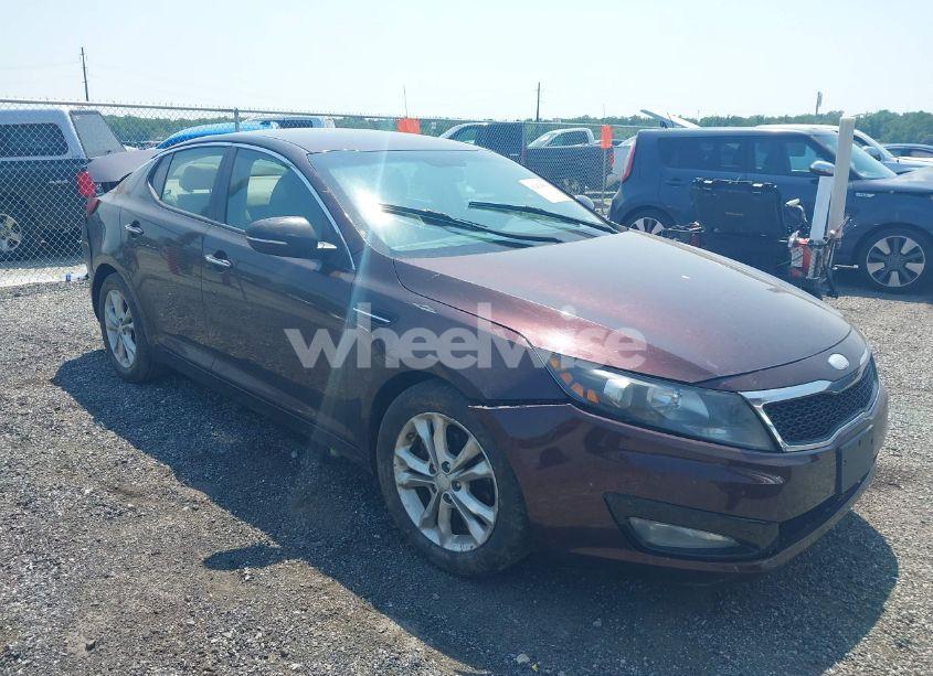 2013 Kia Optima LX (VIN 5XXGM4A79DG184784) main photo