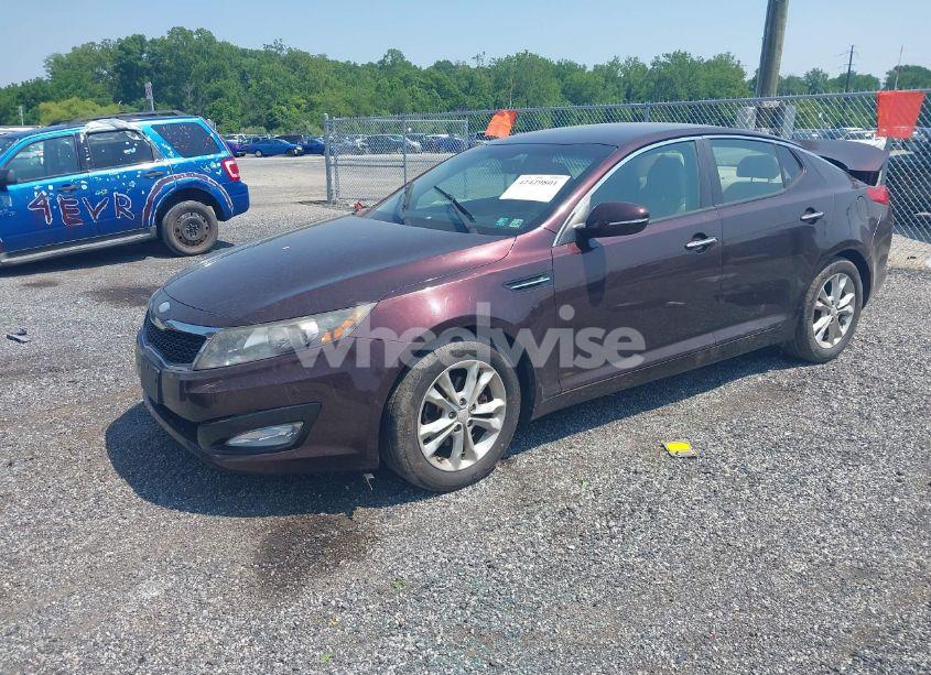 Photo 2 of 2013 Kia Optima LX (VIN 5XXGM4A79DG184784)