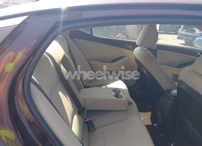 Photo 8 of 2013 Kia Optima LX (VIN 5XXGM4A79DG184784)