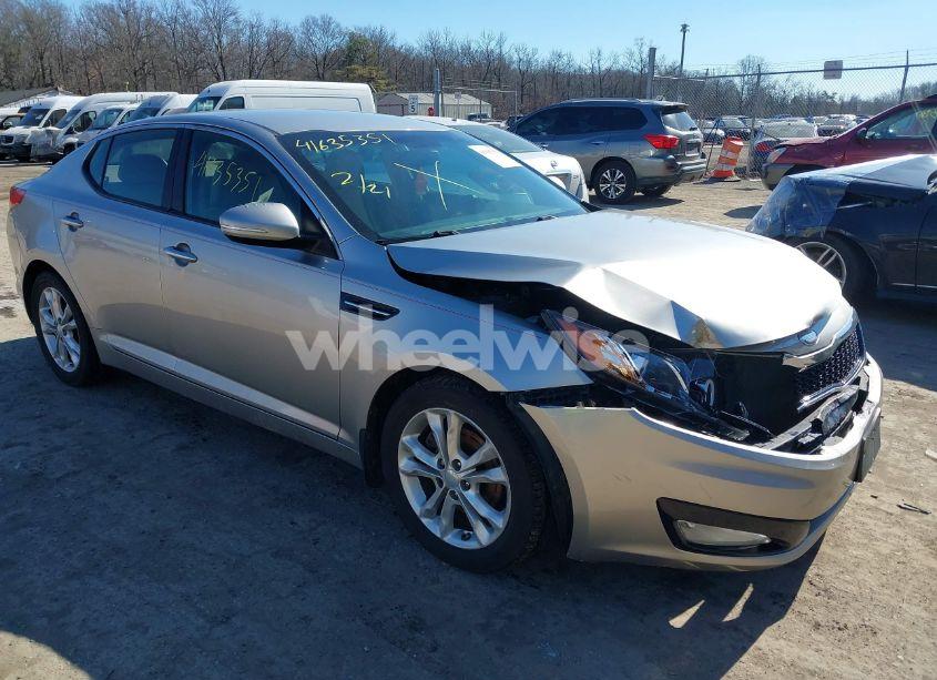 2013 Kia Optima LX (VIN 5XXGM4A79DG194019) main photo