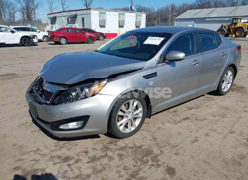 Photo 2 of 2013 Kia Optima LX (VIN 5XXGM4A79DG194019)