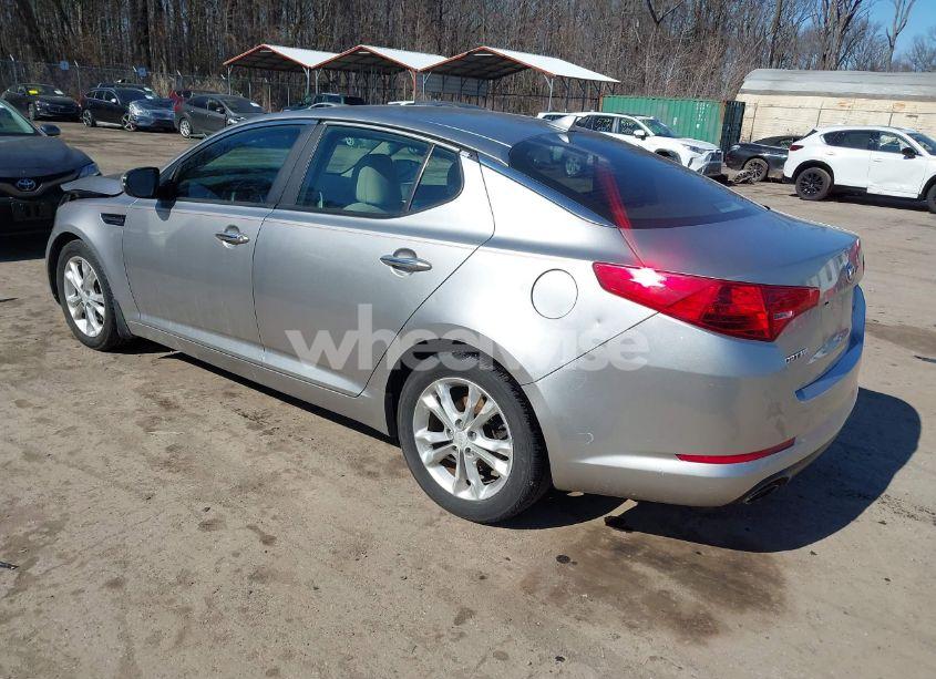 Photo 3 of 2013 Kia Optima LX (VIN 5XXGM4A79DG194019)