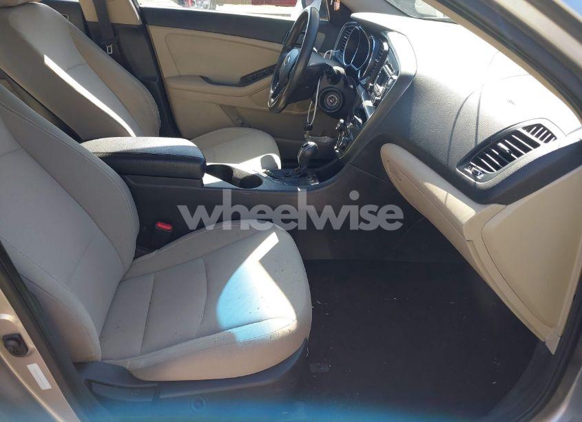 Photo 5 of 2013 Kia Optima LX (VIN 5XXGM4A79DG194019)