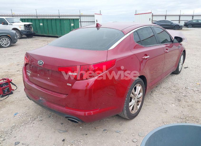 Photo 4 of 2013 Kia Optima LX (VIN 5XXGM4A79DG202071)