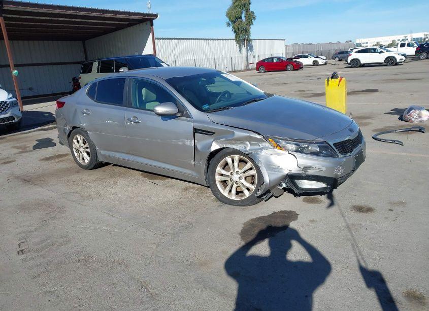 2013 Kia Optima LX (VIN 5XXGM4A79DG212860) main photo