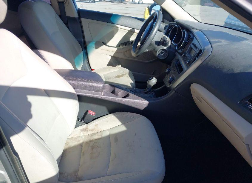 Photo 5 of 2013 Kia Optima LX (VIN 5XXGM4A79DG212860)