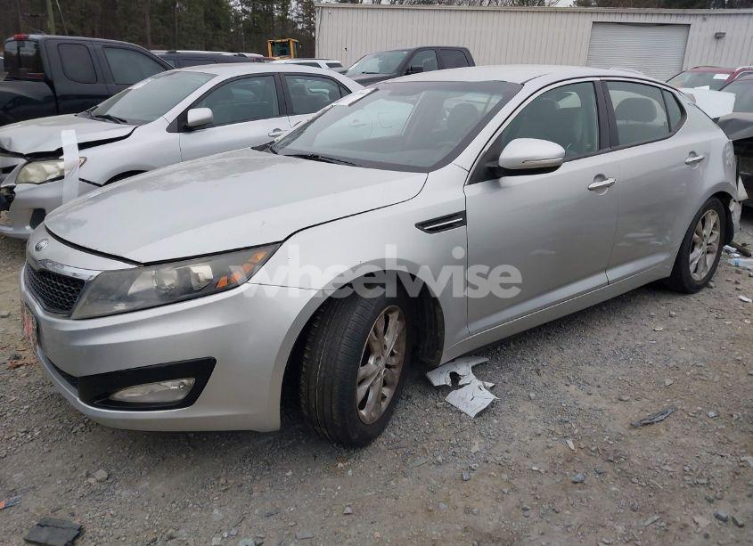 Photo 2 of 2013 Kia Optima LX (VIN 5XXGM4A79DG224247)