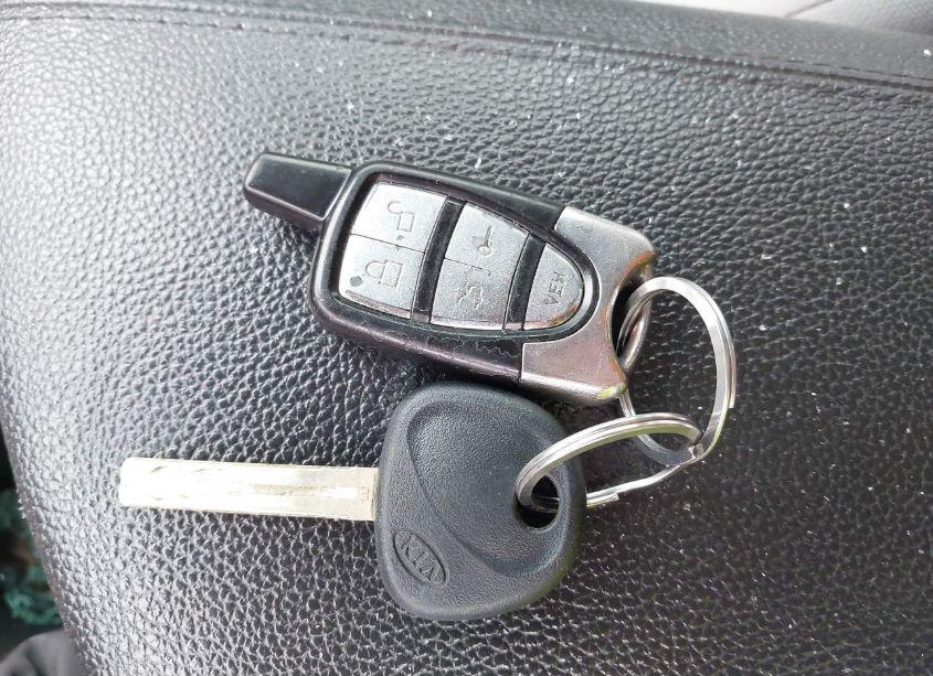 Photo 11 of 2013 Kia Optima LX (VIN 5XXGM4A79DG234180)