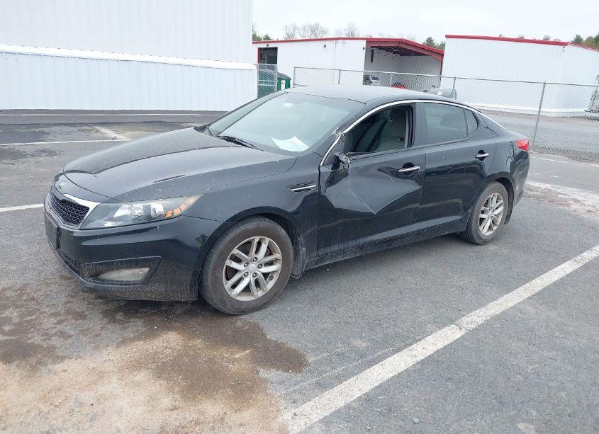 Photo 2 of 2013 Kia Optima LX (VIN 5XXGM4A79DG234180)