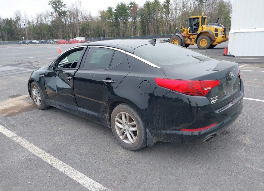 Photo 3 of 2013 Kia Optima LX (VIN 5XXGM4A79DG234180)
