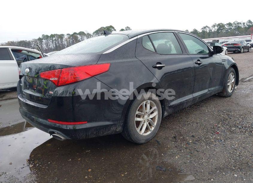 Photo 4 of 2013 Kia Optima LX (VIN 5XXGM4A79DG237533)