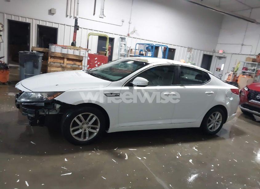 Photo 14 of 2013 Kia Optima LX (VIN 5XXGM4A79DG239508)