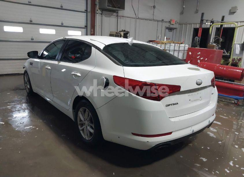 Photo 3 of 2013 Kia Optima LX (VIN 5XXGM4A79DG239508)
