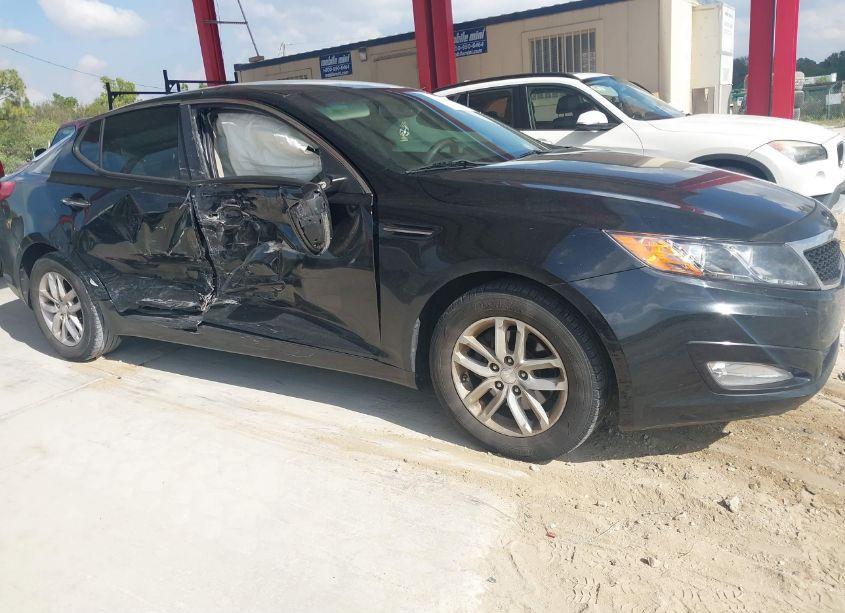 Photo 13 of 2013 Kia Optima LX (VIN 5XXGM4A79DG250766)