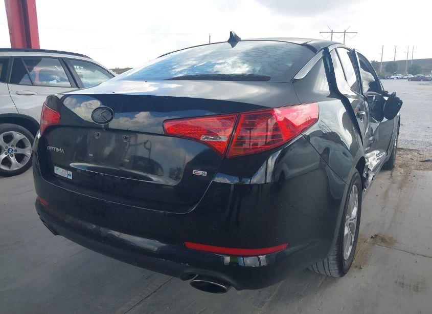 Photo 4 of 2013 Kia Optima LX (VIN 5XXGM4A79DG250766)
