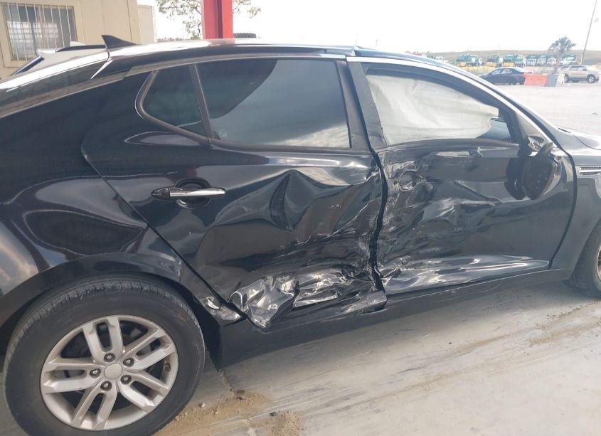 Photo 6 of 2013 Kia Optima LX (VIN 5XXGM4A79DG250766)