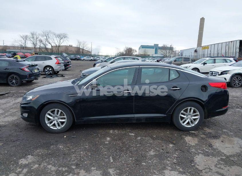 Photo 14 of 2013 Kia Optima LX (VIN 5XXGM4A79DG257197)