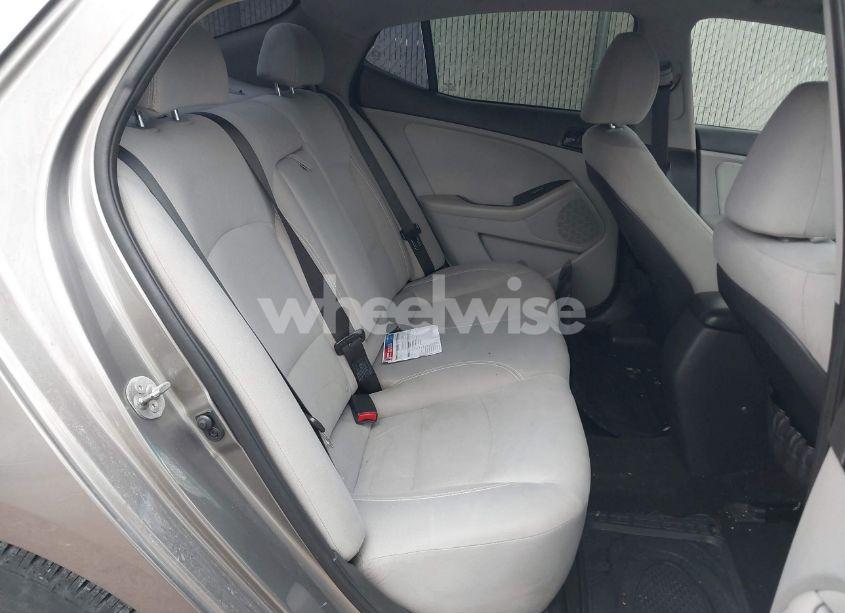 Photo 8 of 2014 Kia Optima LX (VIN 5XXGM4A79EG280285)