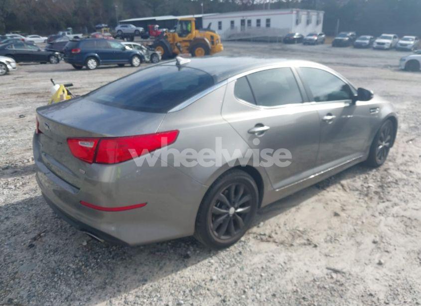 Photo 4 of 2014 Kia Optima LX (VIN 5XXGM4A79EG303144)