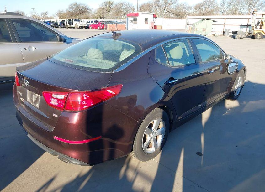 Photo 4 of 2014 Kia Optima LX (VIN 5XXGM4A79EG309025)