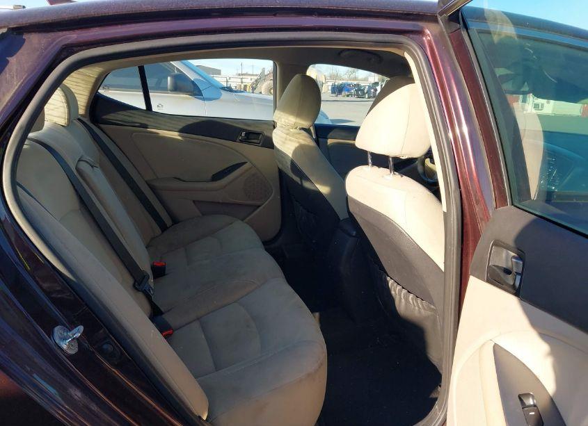 Photo 8 of 2014 Kia Optima LX (VIN 5XXGM4A79EG309025)