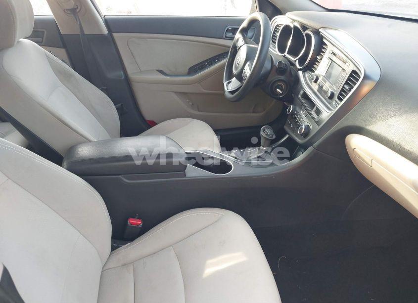 Photo 5 of 2014 Kia Optima LX (VIN 5XXGM4A79EG310210)