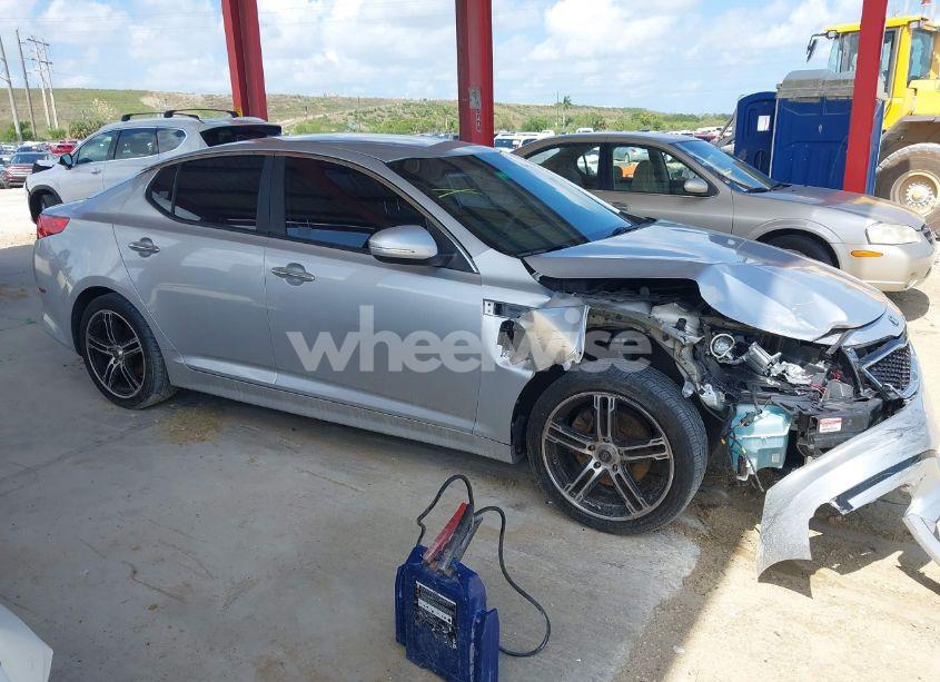 Photo 13 of 2014 Kia Optima LX (VIN 5XXGM4A79EG320493)