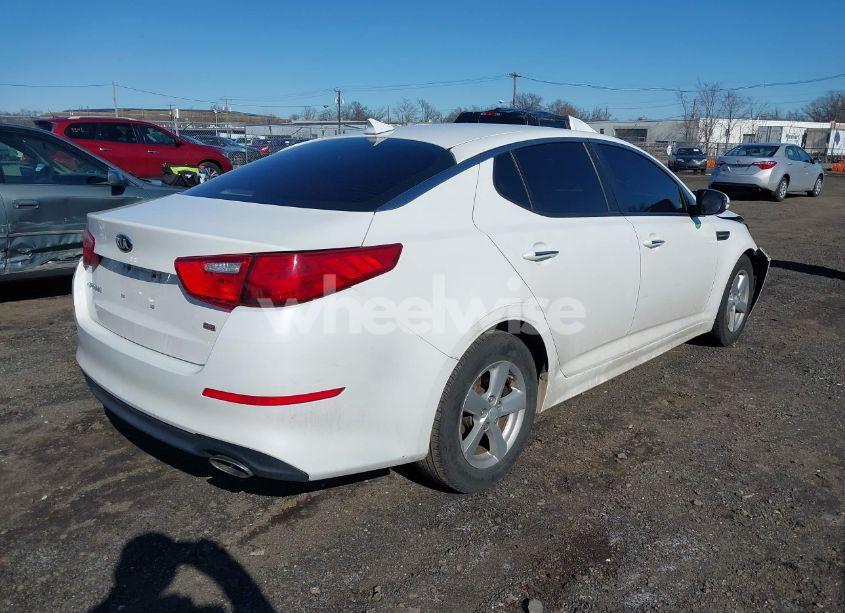 Photo 4 of 2014 Kia Optima LX (VIN 5XXGM4A79EG324303)