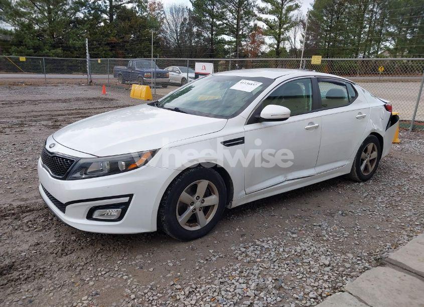 Photo 2 of 2014 Kia Optima LX (VIN 5XXGM4A79EG338251)