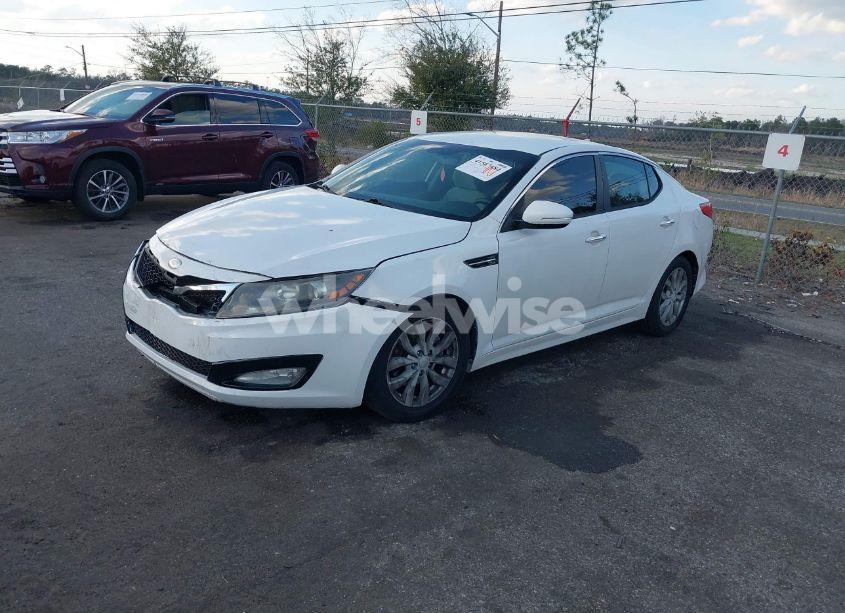 Photo 2 of 2014 Kia Optima LX (VIN 5XXGM4A79EG341540)