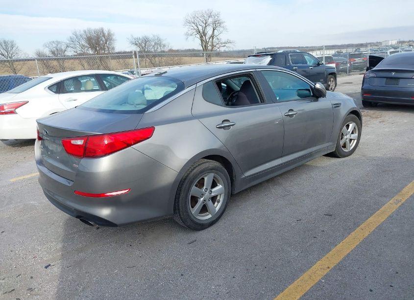 Photo 4 of 2014 Kia Optima LX (VIN 5XXGM4A79EG343661)
