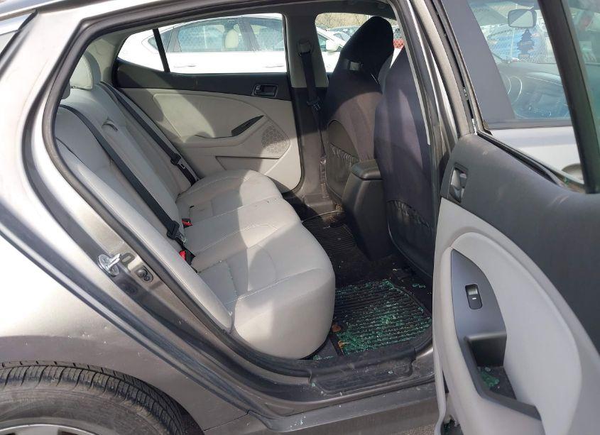 Photo 8 of 2014 Kia Optima LX (VIN 5XXGM4A79EG343661)