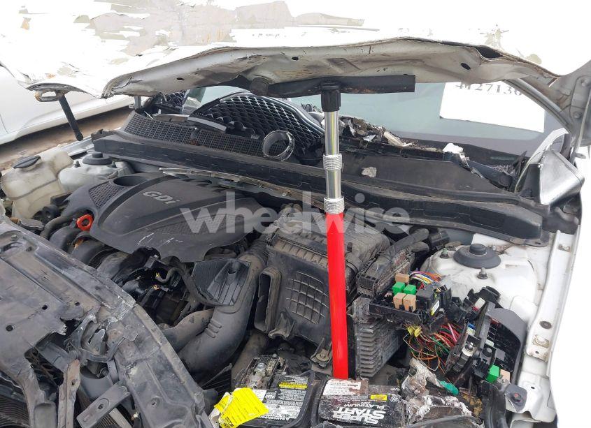 Photo 10 of 2015 Kia Optima LX (VIN 5XXGM4A79FG374586)