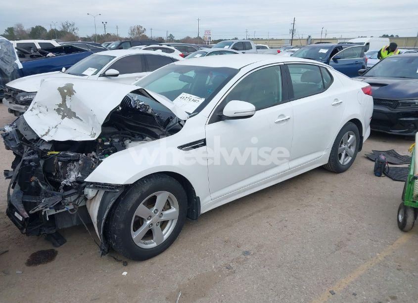 Photo 2 of 2015 Kia Optima LX (VIN 5XXGM4A79FG374586)