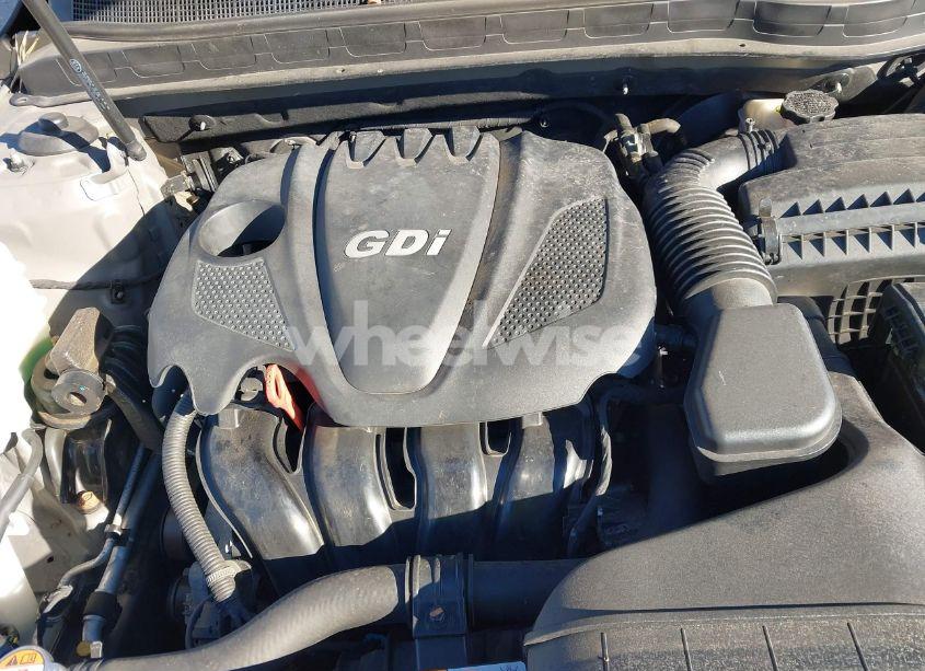 Photo 10 of 2015 Kia Optima LX (VIN 5XXGM4A79FG380971)