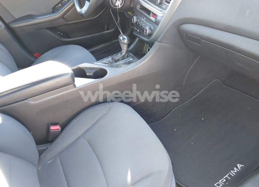 Photo 5 of 2015 Kia Optima LX (VIN 5XXGM4A79FG380971)