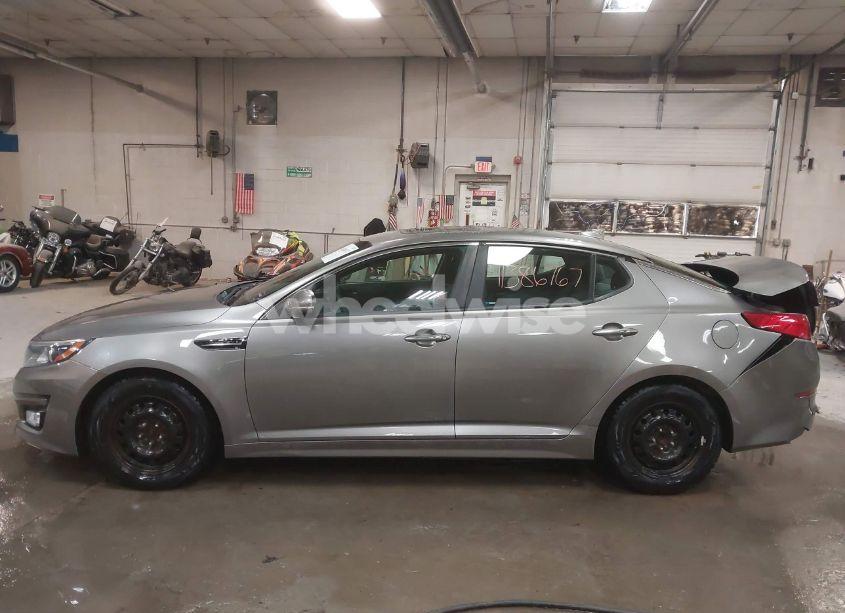 Photo 14 of 2015 Kia Optima LX (VIN 5XXGM4A79FG400944)