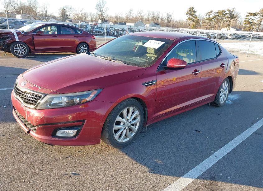 Photo 2 of 2015 Kia Optima LX (VIN 5XXGM4A79FG406548)