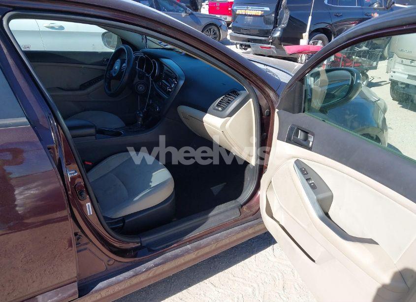 Photo 5 of 2015 Kia Optima LX (VIN 5XXGM4A79FG420448)