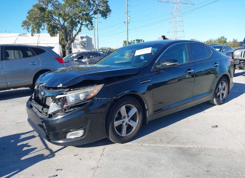 Photo 2 of 2015 Kia Optima LX (VIN 5XXGM4A79FG429568)